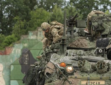 Το ΝΑΤΟ «έβαλε» από τώρα τα Σκόπια στη συμμαχία: Σκοπιανοί στρατιώτες στην άσκηση «Saber Strike» στα σύνορα με τη Ρωσία